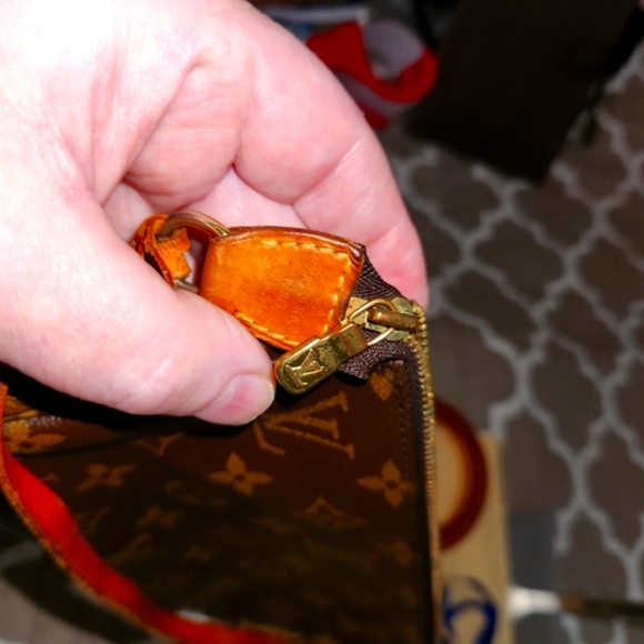 Louis Vuitton Pochette Accessories Purse DATE STAMPED AR0010 w/COA - Picture 7 of 16